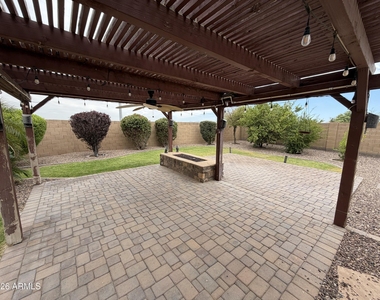 6906 S 78th Drive - Photo Thumbnail 27