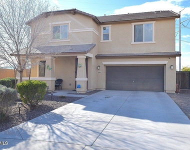 6906 S 78th Drive - Photo Thumbnail 1