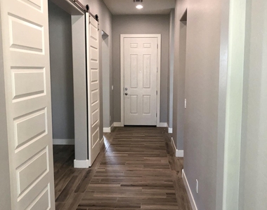 22654 E Stonecrest Drive - Photo Thumbnail 4