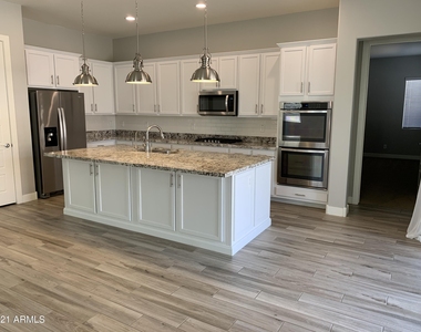 22654 E Stonecrest Drive - Photo Thumbnail 1