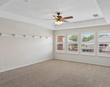 1613 Long Prairie Court - Photo Thumbnail 31