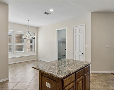 1613 Long Prairie Court - Photo Thumbnail 5