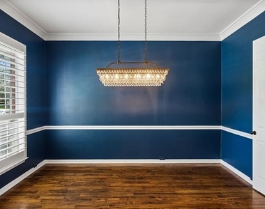 1613 Long Prairie Court - Photo Thumbnail 3