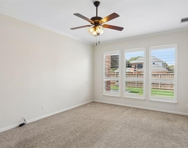 1613 Long Prairie Court - Photo Thumbnail 21