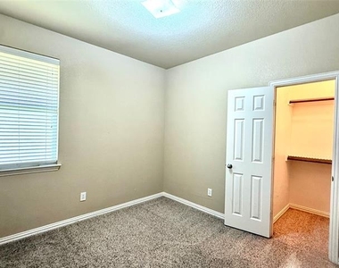 10008 Coolidge Drive - Photo Thumbnail 15