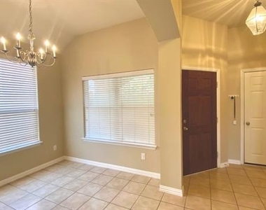 10008 Coolidge Drive - Photo Thumbnail 8