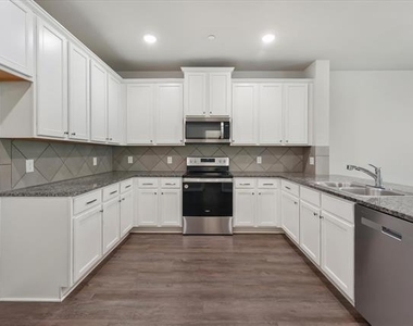 1274 Alamo Drive - Photo Thumbnail 6