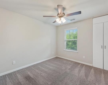 1274 Alamo Drive - Photo Thumbnail 9