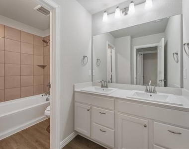 1274 Alamo Drive - Photo Thumbnail 11