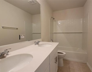 807 Goldenrod Lane - Photo Thumbnail 21