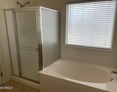4414 E Peach Tree Drive - Photo Thumbnail 17