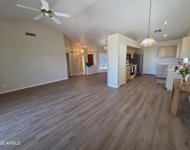 11548 W Pronghorn Court - Photo Thumbnail 9