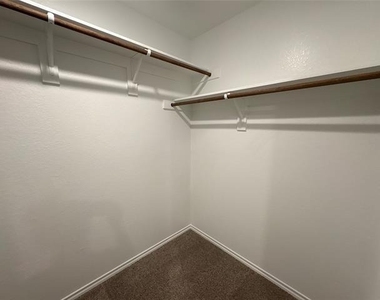 3022 Serenity Lane - Photo Thumbnail 9