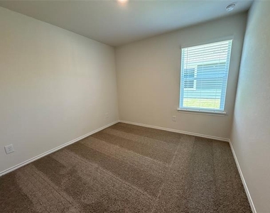 3022 Serenity Lane - Photo Thumbnail 4