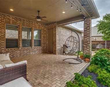4017 Shady Forge Trail - Photo Thumbnail 22