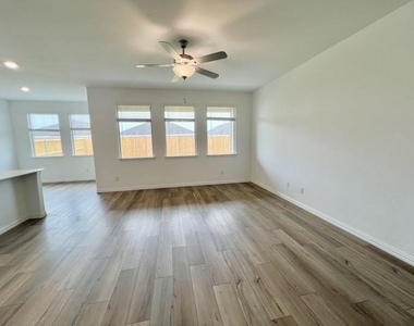 1129 Flameleaf Drive - Photo Thumbnail 11
