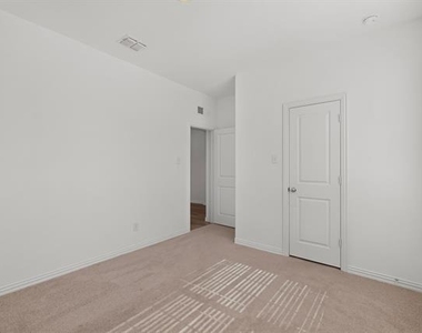 1129 Flameleaf Drive - Photo Thumbnail 24