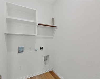 1129 Flameleaf Drive - Photo Thumbnail 36