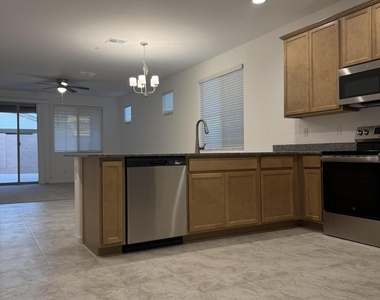 32417 N 122nd Lane - Photo Thumbnail 3