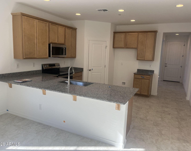 32417 N 122nd Lane - Photo Thumbnail 5