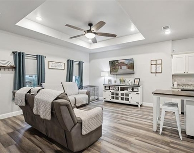 4409 1st Street - Photo Thumbnail 3