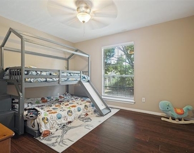3737 Cottonwood Springs Drive - Photo Thumbnail 8