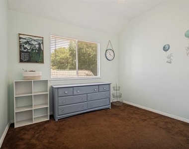 3737 Cottonwood Springs Drive - Photo Thumbnail 5