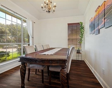 3737 Cottonwood Springs Drive - Photo Thumbnail 4