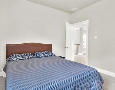 4704 Hammerstein Boulevard - Photo Thumbnail 17