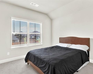 4704 Hammerstein Boulevard - Photo Thumbnail 21