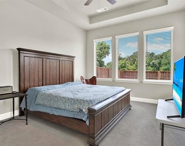 4704 Hammerstein Boulevard - Photo Thumbnail 12