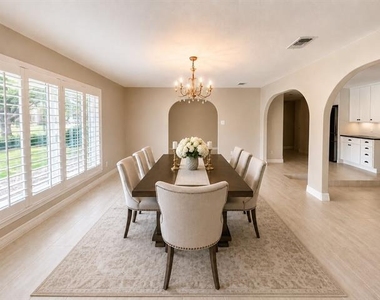 313 Santa Clara Street - Photo Thumbnail 1