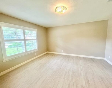 313 Santa Clara Street - Photo Thumbnail 27