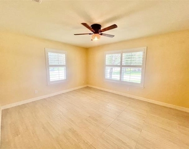 313 Santa Clara Street - Photo Thumbnail 19