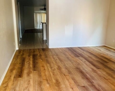 29081 N Cactus Circle - Photo Thumbnail 3