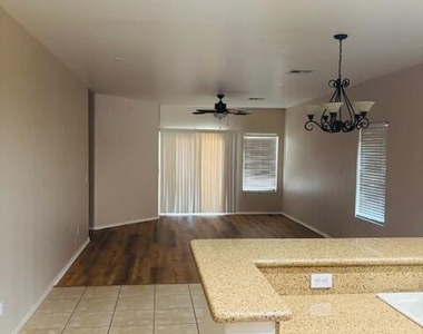 29081 N Cactus Circle - Photo Thumbnail 4