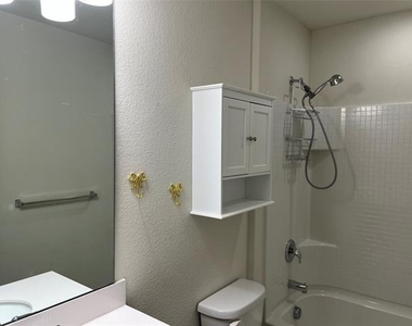 6024 Misty Breeze Drive - Photo Thumbnail 15
