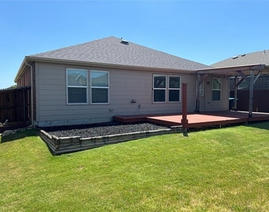 6024 Misty Breeze Drive - Photo Thumbnail 8