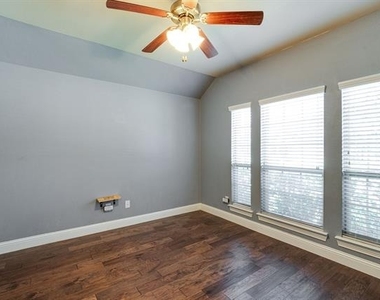 3801 Tunstall Drive - Photo Thumbnail 5