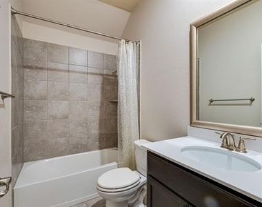 3801 Tunstall Drive - Photo Thumbnail 7