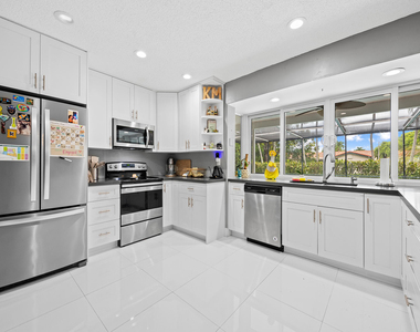 10497 Nw 4th Street - Photo Thumbnail 5