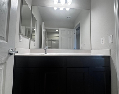 7053 W Oberlin Way - Photo Thumbnail 45