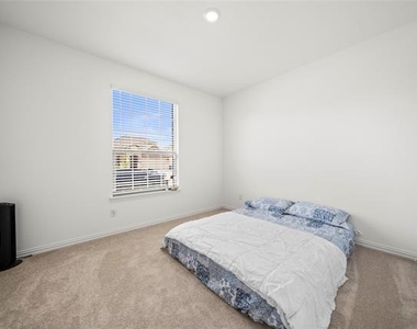 147 Starfall Drive - Photo Thumbnail 6