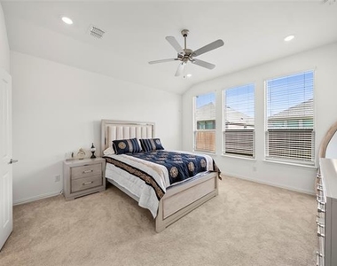 147 Starfall Drive - Photo Thumbnail 22