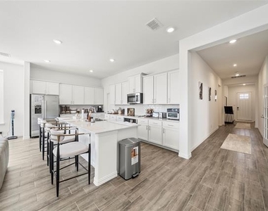 147 Starfall Drive - Photo Thumbnail 12