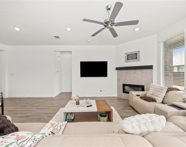 147 Starfall Drive - Photo Thumbnail 19