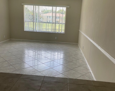 10106 Twin Lakes Drive - Photo Thumbnail 19