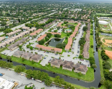 10106 Twin Lakes Drive - Photo Thumbnail 15