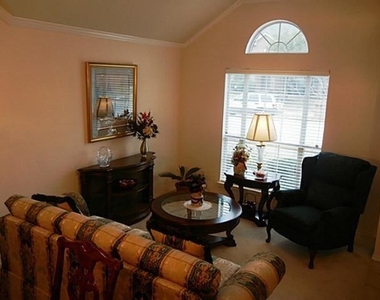 1606 Mapleleaf Fall - Photo Thumbnail 17