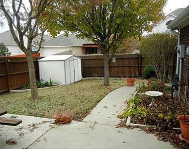 1606 Mapleleaf Fall - Photo Thumbnail 19